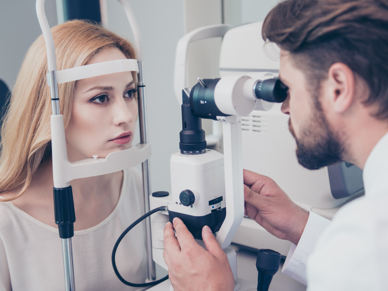 Nearsightedness Vs Farsightedness: Understanding the Differences