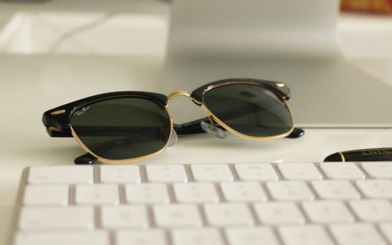 How to Spot a Fake Ray Ban Sunglasses